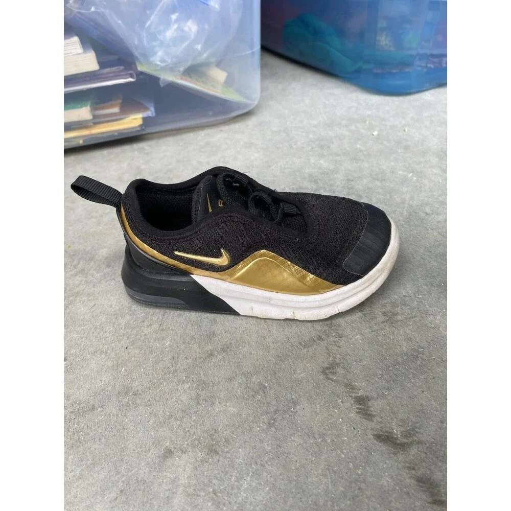Nike Air Max Motion 2 Black Metallic Gold Kids Shoes 7C